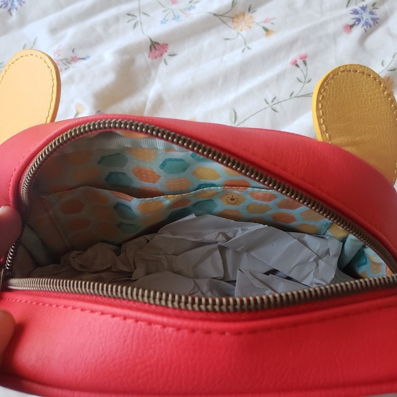 Disney Winnie the Pooh Honey Pots Ears Purse - Picture 2 of 5